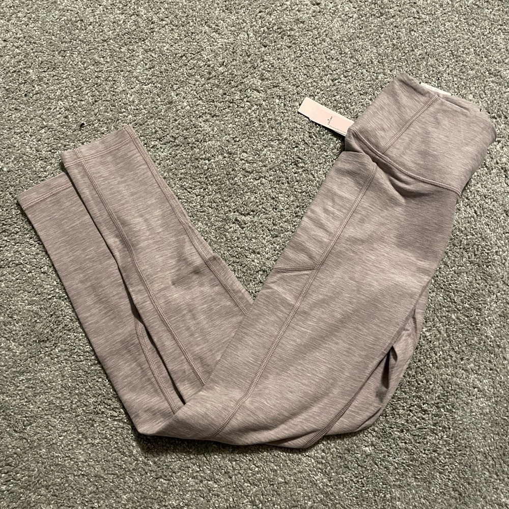 Victorias Secret Light Purple Studio Leggings, NWT, Size 6